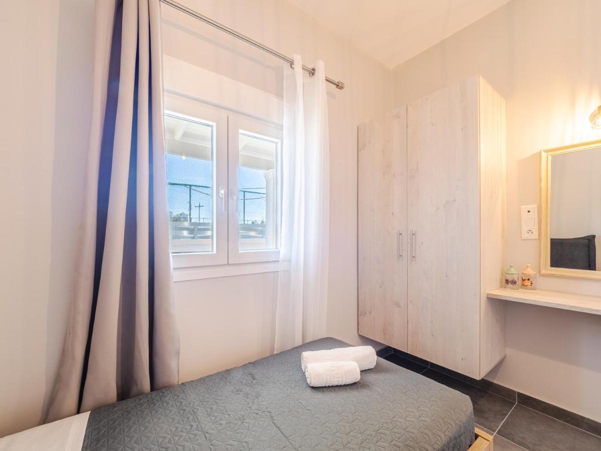 M&K - Maria'S Stylish Apartment Near Alykes Beach Corfu  Экстерьер фото