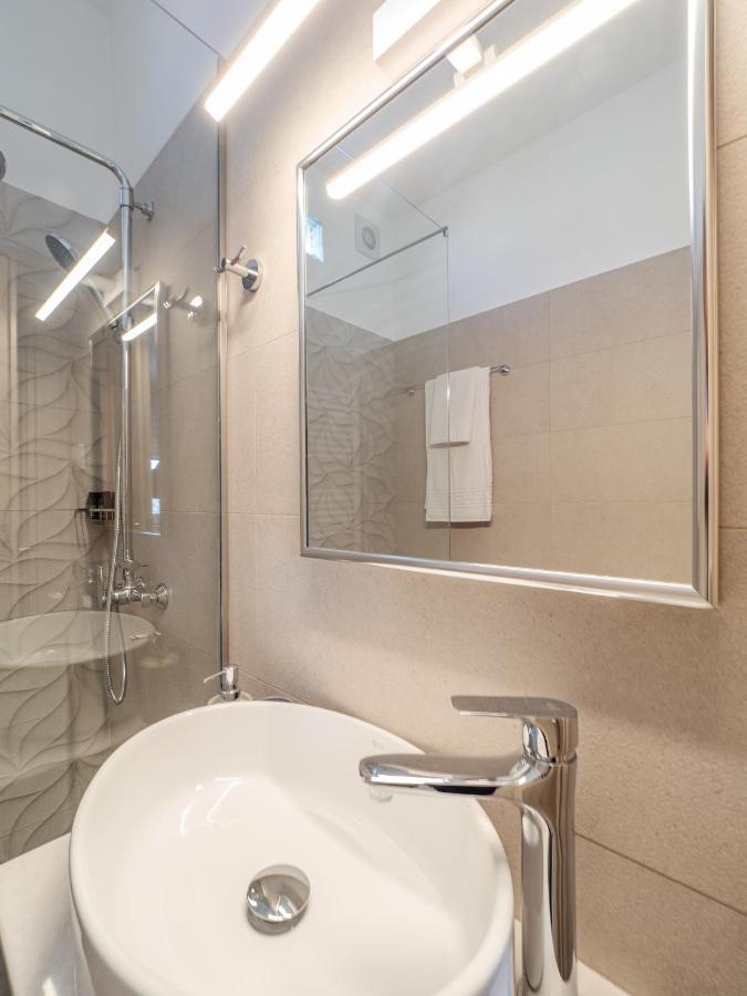 M&K - Maria'S Stylish Apartment Near Alykes Beach Corfu  Экстерьер фото