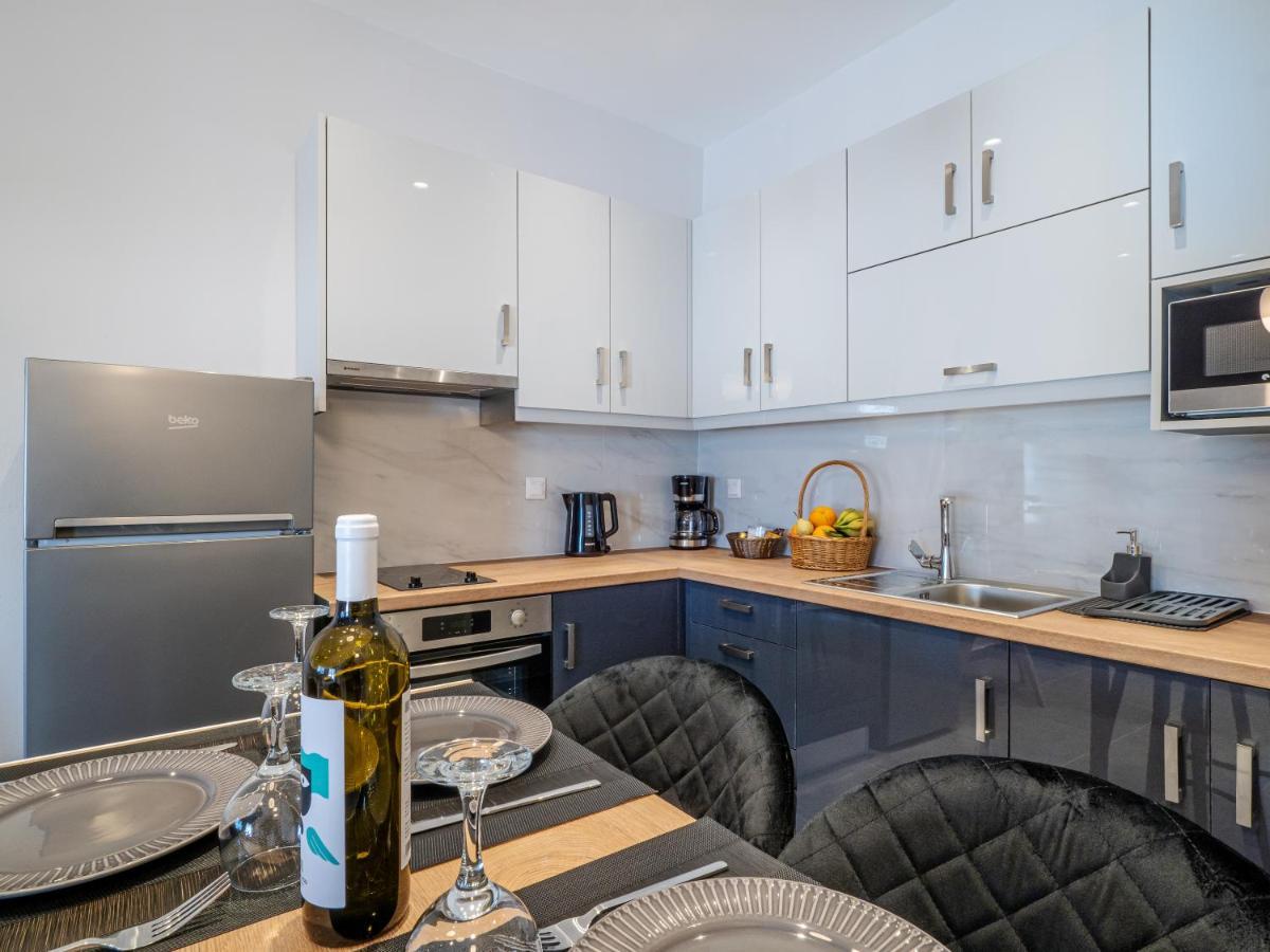 M&K - Maria'S Stylish Apartment Near Alykes Beach Corfu  Экстерьер фото